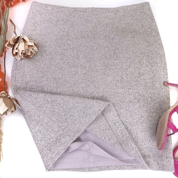 Ann Taylor Dresses & Skirts - Ann Taylor Rayon Wool Blend Skirt Sz 8